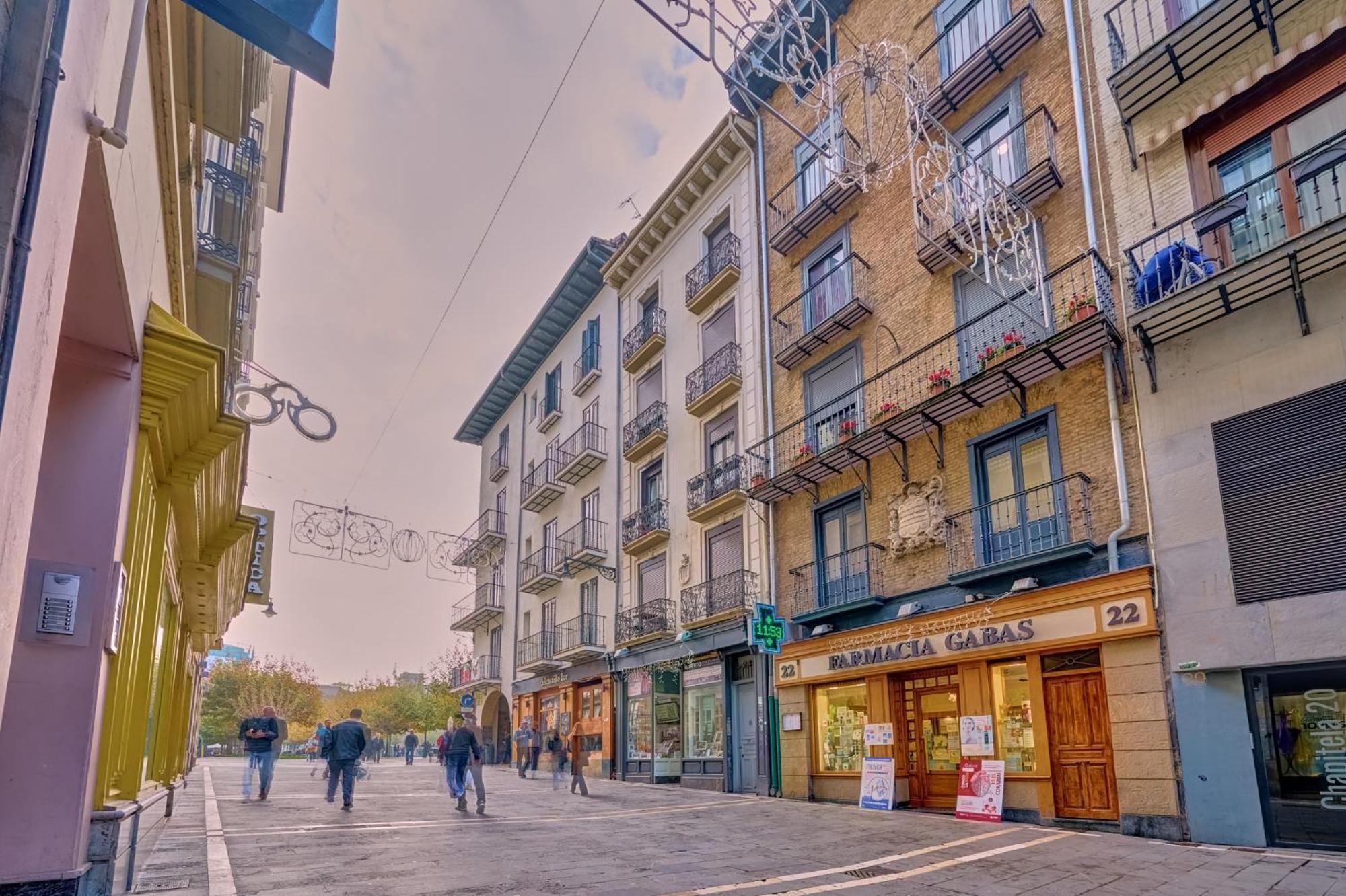 Chapitela 24 By Clabao * Pamplona