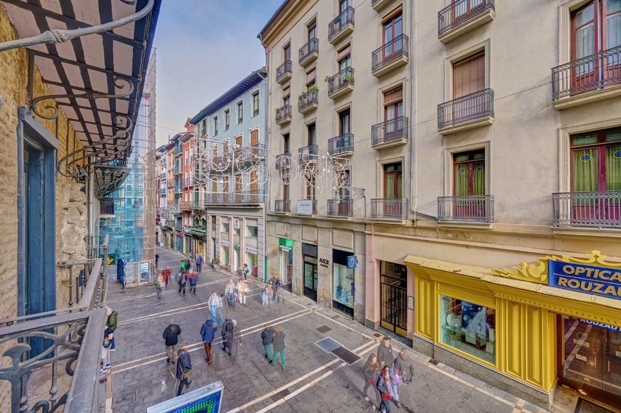 Chapitela 24 By Clabao * Pamplona